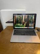 MacBook Pro 13�C���` 2018 i7 16GB 512GB SSD ���i ���t�� Apple A1989
