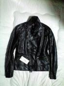 Vi AKM ڲ԰޺ްڻްײްެ