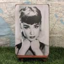 ViyuLŔzAudrey Hepburn^I[h[Ewvo[@mN