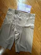 Lサイズ!フロントにパワーネットで!お腹押さえる!ヘム生地でアウターにひびきにくい!5分丈!股上普通!光沢感あるガードル!ショーツ