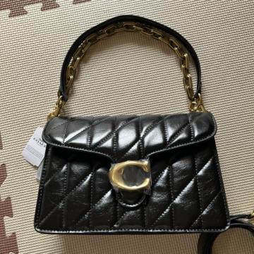 �R�[�` �`�F�[�� �^�r�[ �V�����_�[ �L���e�B���O26 �u���b�N �A�E�g���b�g