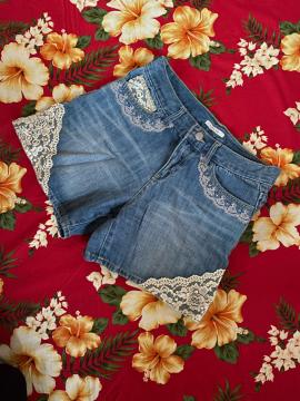 美品☆アクシーズファム☆ショートデニムパンツ☆レース&パール