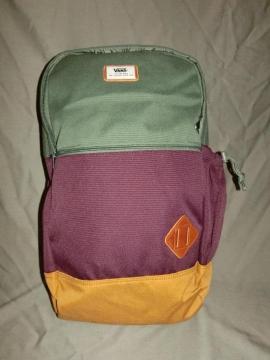 USAw oYyVANSz^p\R[ VvBACKPACK