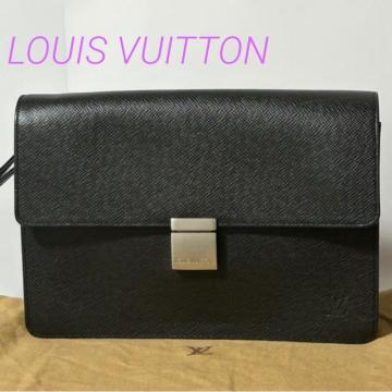 LOUIS VUITTON �^�C�K �Z�����K M30782 CA0021 �Z�J���h�o�b�O �N���b�`�o�b�O