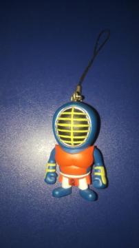 �L�����}����������