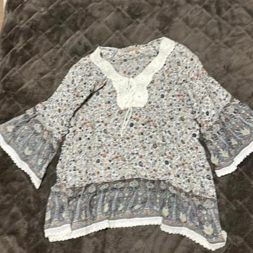タンス整理品 衣類 おまとめOK ホームクリーニング済み 七分袖チュニック Mサイズ