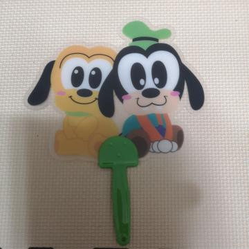ディズニーのうちわ