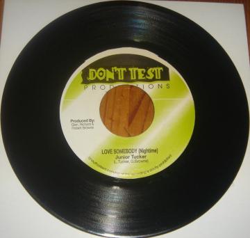 Junior Tucker@-@Love Somebody@7C`@Don't Test QG@W}CJ