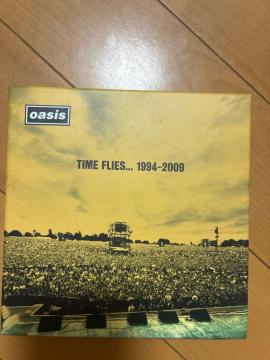 Oasis TIME FLIES... 1994-2009 ���؃{�b�N�X�Z�b�g CD+DVD+�u�b�N���b�g