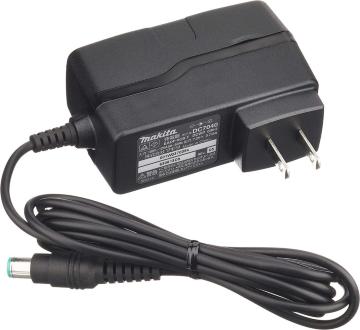 }L^(Makita) }[dDC7040 7.2V