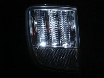 hN[U[200n LEDAop[Cg 