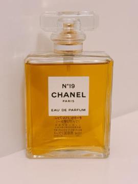 CHANEL �V���l�� No.19 �i���o�[19 EDP ���� �I�[�h�D�p���t�@�� ���@�|���U�^�[ 100ml