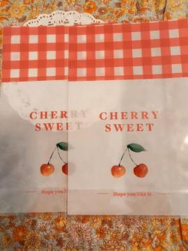 お裾分け☆サクランボ柄ラッピングバック2枚☆