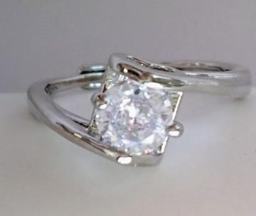 CZ �L���[�r�b�N�W���R�j�A 1�J���b�g �v���`�i�R�[�e�B���O�W���G���[ �t���[�T�C�Y �����O �`16�� �n�[�g �c�C�X�g