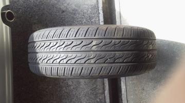 ݓɐ[a1{ 2013Nİְ 205/65R15