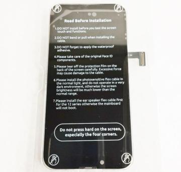 iPhone 13 mini �L�@EL OLED �����C���p�p�l��