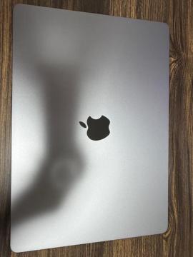 MacBook Air M2 ������16GB/SSD1TB 15�C���`
