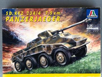 1/35 ITALERI  hCcR Sd.kfz 234/4b