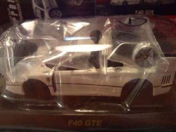 ̪װ8NEO F40 GTE ݸ聚