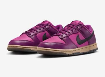 NIKE DUNK LOW