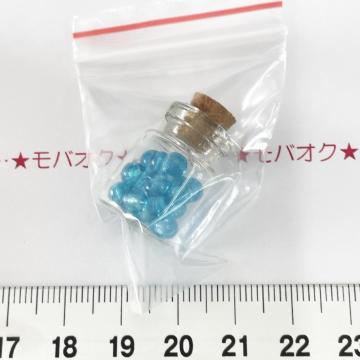 29*クラックガラスビーズ入り ガラスの小瓶 蓋接着なし 18