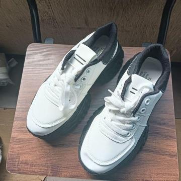Vi 24cm fB[X Xj[J[ zCg V[Y C gAbv