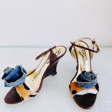 D&GnRfj[YqEAj}^T_EFbW\[