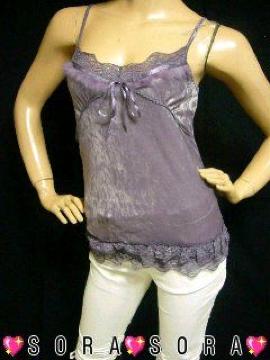 可愛い♪光沢感 胸元ラビットファー&刺繍フリルレース 裾フリルレース ベロアキャミソール パープル