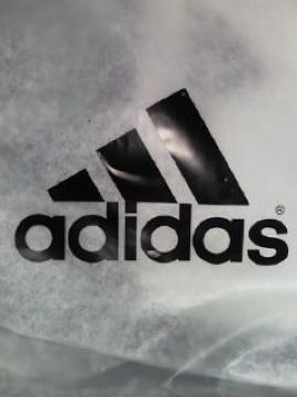  FIFA ܰ޶ E adidas ި޽ ߰ޯ ܲ