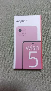�V�i�A���g�p�@�������@AQUOS Wish5 �i�f�V�R�@SIM�t���[