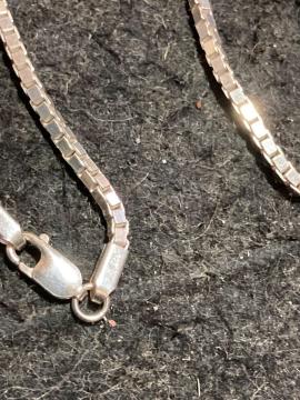 �V���o�[925 �x�l�`�A���`�F�[���l�b�N���X�B�w�ւ͖����ł��B