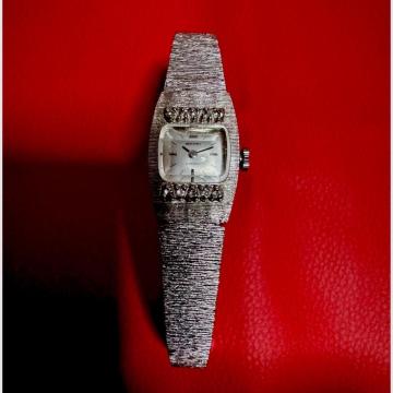 SEIKO DIASHOCK̘rvWG[EHb`fB[Xp 芪!B