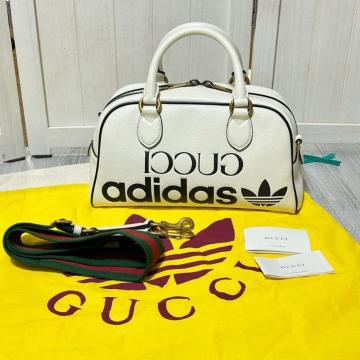 �ɔ��i adidas x Gucci �~�j �_�b�t���o�b�O �A�f�B�_�X �O�b�`