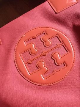 �g���o�[�`�����͂̃f�J�}�[�N�����A�J���[��F�I�����W�������i���f�G�߂������[�做