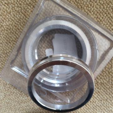 �n�u�Z���g���b�N�����O 60.1mm�̓��a����72.6mm�̊O�a�̎ԗ��z�C�[���n�u�����O �A���~�j�E������ 4��
