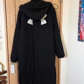 �A���_�[�A�[�}�[�x���`�R�[�g�k�f