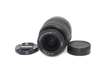 �i���̕W�������Y��Nikon AF-S DX 18-55mm G�U ED��