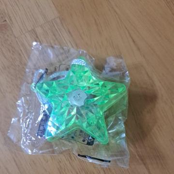 お祭りキラキラ光るおもちゃ