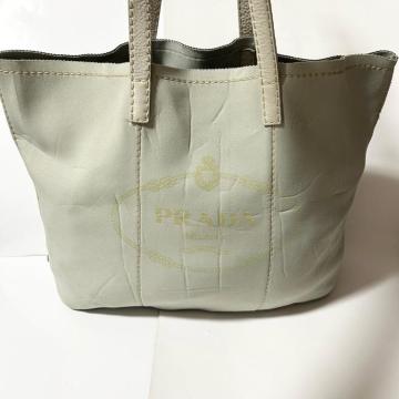 PRADA �v���_ �l�I�v���� ���U�[ �g�[�g�o�b�O �O���[ �O�p���S�v���[�g