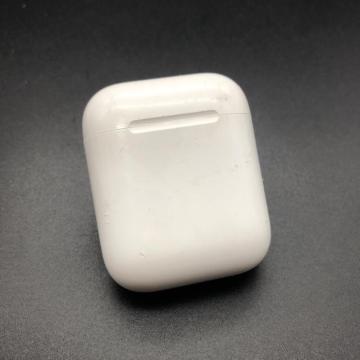   Apple Abv AirPods GA[|bY [dP[X A1602