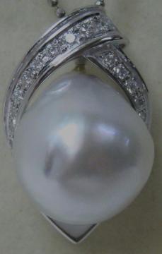 �ɔ��i Pt900�v���`�i �y���_���g��m�p�[�� �^��15�~���_�C��0.25ct