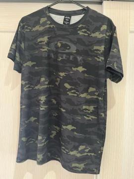 OAKLEY I[N[ ʕ TVc MTCY