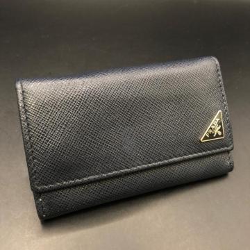  PRADA v_ 6A L[P[X TtBA[m lCr[