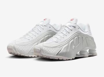 ☆NIKE SHOX R4☆