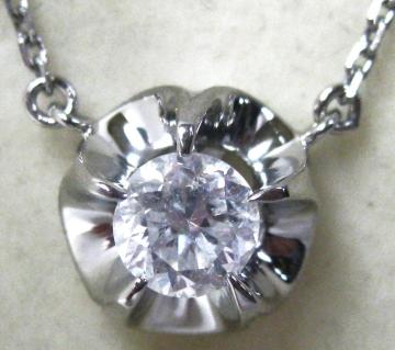 �ɔ��i Pt�v���`�i �`�F�[�� �l�b�N���X Pt900 �_�C���v�` 0.97ct