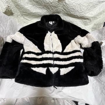���A adidas �r�b�O�E�g���t�H�C�� �t�@�[�W���P�b�g XL HC0323 �{�A�W���P�b�g