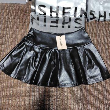SHEIN �u���b�N�@���U�[�~�j�X�J�[�g�@�v���[�c�@�t�F�C�N���U�[�@��