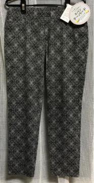 ☆新品未使用☆テーパードパンツ