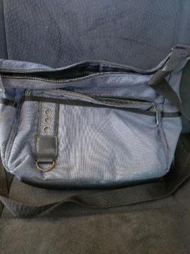 A.L.I  �V�����_�[�o�b�O  �{�f�B�o�b�O