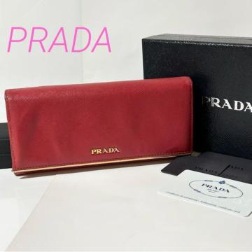 PRADA �v���_ �T�t�B�A�[�m���U�[ �����z ���b�h �� �M�������e�B�t��
